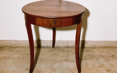 Il Recupero Funzionale ed Estetico di un Tavolino d’Epoca